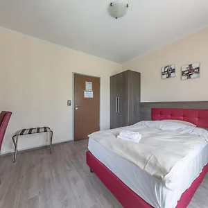 Hotel Klein Frankfurt ***